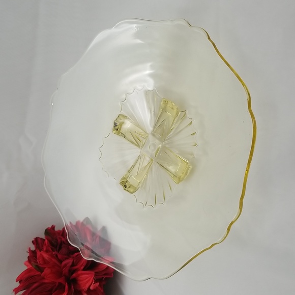 Lancaster Glass Depression Era Yellow Topaz Center Bowl - Picture 1 of 14